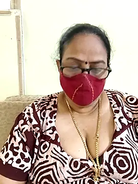 Snapshot of heera-rani chatting on 9, 7, 2026 heera-rani online show from 9, 7, 2026