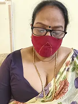 Snapshot of heera-rani chatting on 12, 7, 2026 heera-rani online show from 12, 7, 2026