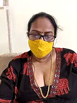 Snapshot of heera-rani chatting on 13, 7, 2026 heera-rani online show from 13, 7, 2026