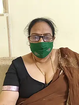 Snapshot of heera-rani chatting on 18, 7, 2026 heera-rani online show from 18, 7, 2026