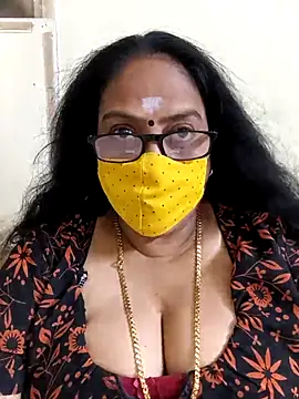 Snapshot of heera-rani chatting on 26, 7, 2026 heera-rani online show from 26, 7, 2026
