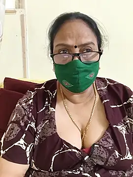 Snapshot of heera-rani chatting on 29, 7, 2026 heera-rani online show from 29, 7, 2026