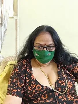 Snapshot of heera-rani chatting on 31, 7, 2026 heera-rani online show from 31, 7, 2026