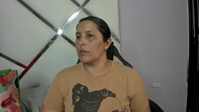 Snapshot of KikaDuque chatting on 1, 6, 2026 KikaDuque online show from 1, 6, 2026