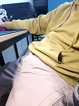 Snapshot of Hugopingonasa2024 chatting on 3, 10, 2025 Hugopingonasa2024 online show from 3, 10, 2025