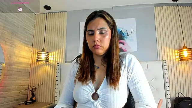 scarletbaker  online show from 29, 4, 2026