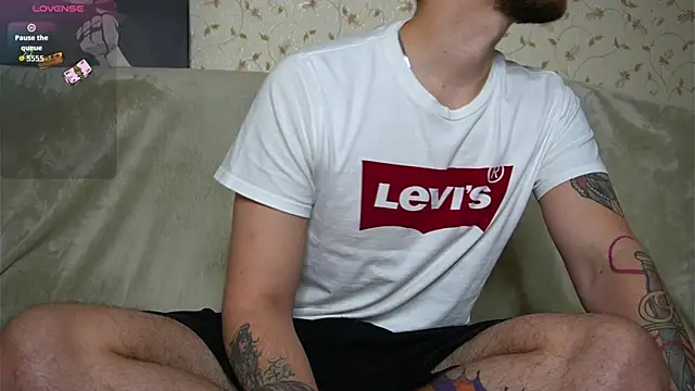 johnstoneisland online show from 4, 12, 2025