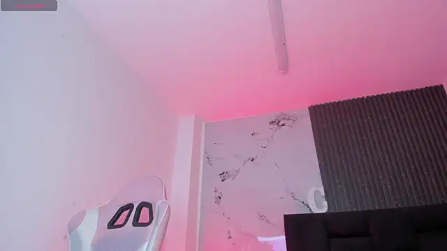 chloesagee online show from 11, 6, 2026
