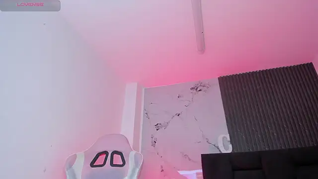 chloesagee online show from 19, 6, 2026