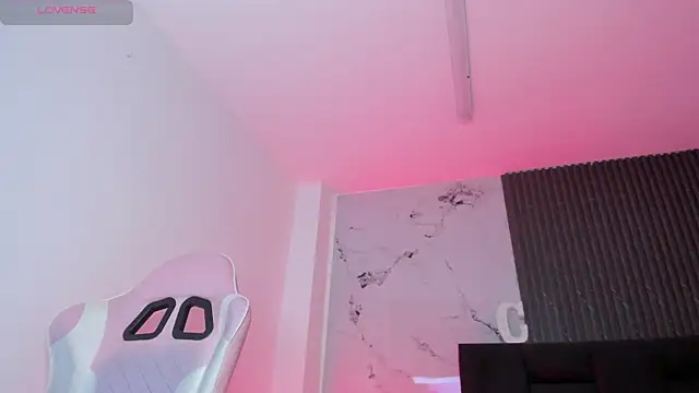 chloesagee online show from 22, 6, 2026