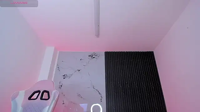 chloesagee online show from 28, 7, 2026