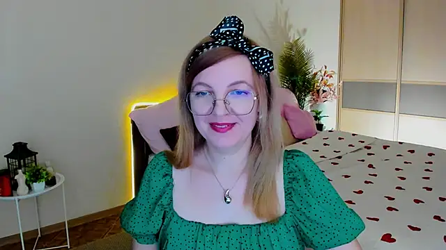 YourUniverser online show from 7, 5, 2026