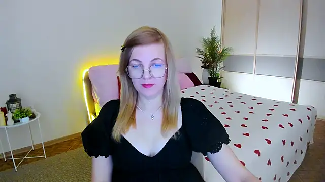 YourUniverser online show from 8, 6, 2026