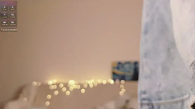 Snapshot of Pixxxis chatting on 3, 10, 2025 Pixxxis online show from 3, 10, 2025