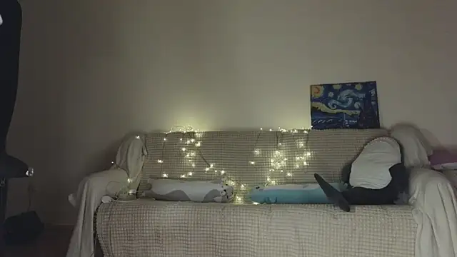 Snapshot of Pixxxis chatting on 21, 10, 2025 Pixxxis online show from 21, 10, 2025