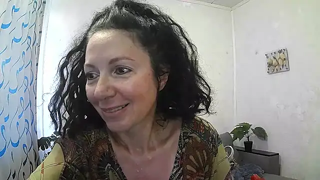 Snapshot of ValleriWind chatting on 4, 7, 2026 ValleriWind online show from 4, 7, 2026