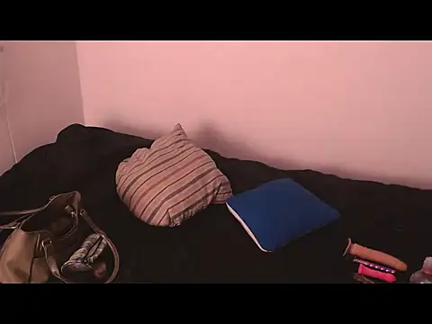 Snapshot of NathaSlave chatting on 7, 10, 2025 NathaSlave online show from 7, 10, 2025