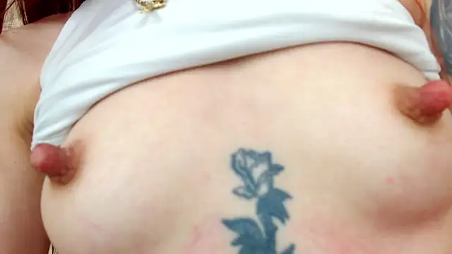 Snapshot of Julia_Jae chatting on 8, 10, 2025 Julia Jae online show from 8, 10, 2025