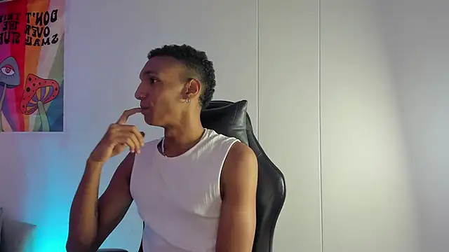 Snapshot of JulienSaint chatting on 16, 5, 2026 JulienSaint online show from 16, 5, 2026