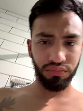 Yinigi online show from 3, 10, 2025