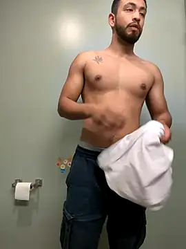 Yinigi online show from 29, 10, 2025