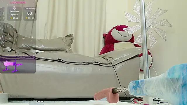 fox-yiyi online show from 23, 5, 2026