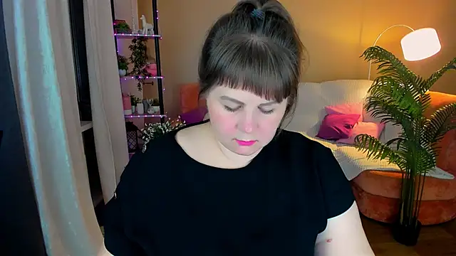 CrystaalStaar online show from 13, 10, 2025