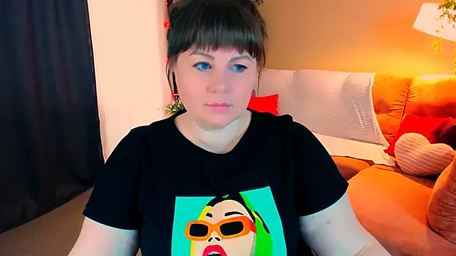 CrystaalStaar online show from 7, 5, 2026