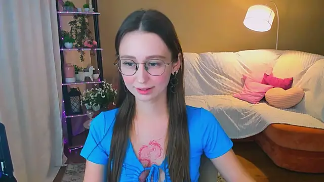 YourLovellyStory online show from 12, 9, 2025