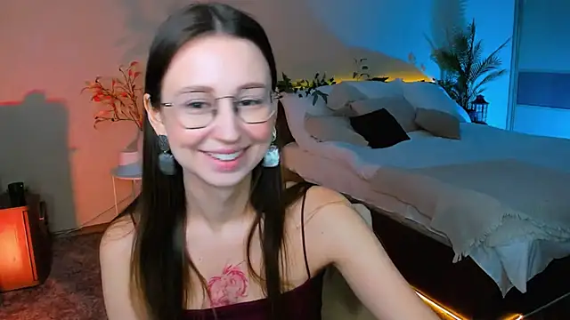 YourLovellyStory online show from 27, 11, 2025