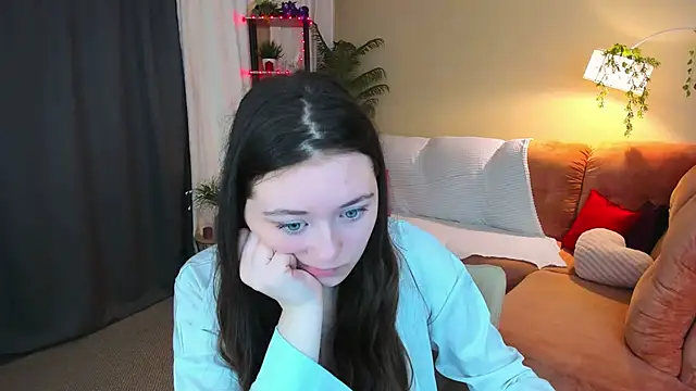 AlluringLookk online show from 2, 5, 2026