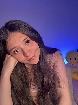 Snapshot of Emilyybennet_ chatting on 23, 6, 2026 Emilyybennet online show from 23, 6, 2026