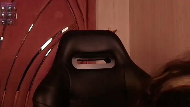 Snapshot of Emilia_Bons chatting on 18, 2, 2026 Emilia Bons online show from 18, 2, 2026