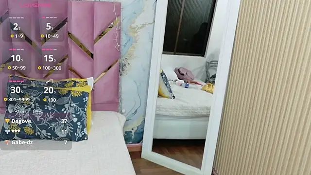 curvybrunnett online show from 21, 10, 2025