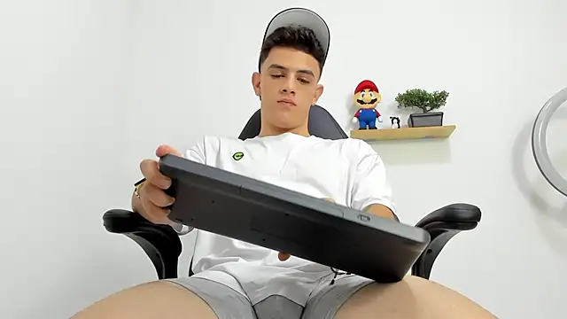 Mikecooper online show from 24, 9, 2025