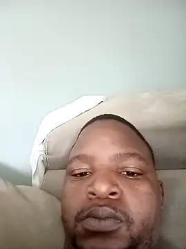 Snapshot of Thabo1004 chatting on 4, 11, 2025 Thabo1004 online show from 4, 11, 2025