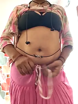 Snapshot of Love-pari077 chatting on 28, 4, 2026 Love-pari077 online show from 28, 4, 2026