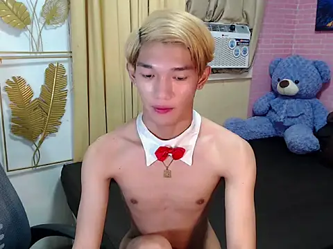 fuckerfriendsxx online show from 28, 4, 2026