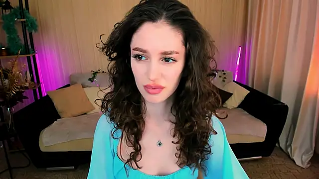 ChristinaConteeree online show from 10, 9, 2025