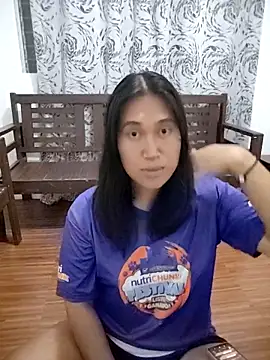 Snapshot of Romantic_Sabrina chatting on 8, 9, 2025 Romantic Sabrina online show from 8, 9, 2025