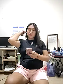 Snapshot of Romantic_Sabrina chatting on 14, 10, 2025 Romantic Sabrina online show from 14, 10, 2025