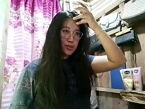 Romantic Sabrina online show from 4, 8, 2026