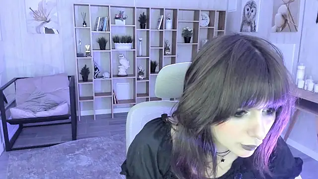 CrystallBloom online show from 28, 10, 2025