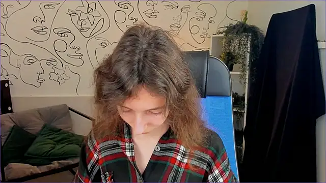 EmmanuellBrown online show from 3, 10, 2025