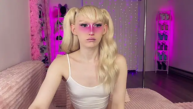Snapshot of jeylababe chatting on 9, 8, 2026 jeylababe online show from 9, 8, 2026