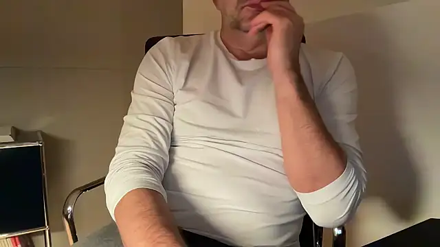 Snapshot of german9inch chatting on 17, 12, 2025 german9inch online show from 17, 12, 2025