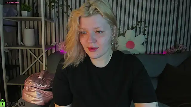 Snapshot of Michele_Greenn chatting on 29, 6, 2026 Michele Greenn online show from 29, 6, 2026