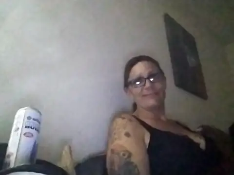 SparklesB1tch online show from 18, 10, 2025