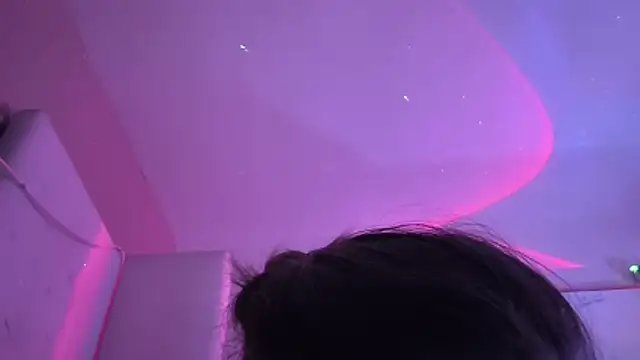 SparklesB1tch online show from 1, 5, 2026