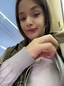 KittyQueeny online show from 29, 10, 2025